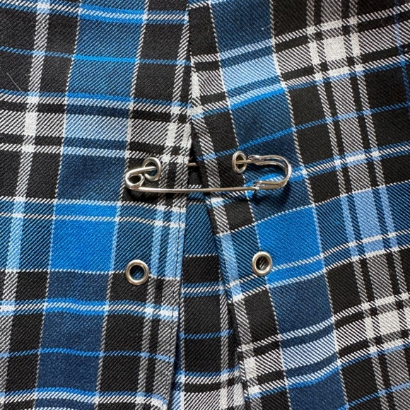 LIP SERVICE | Vintage Plaid Mini Skirt - Picture 5 of 9